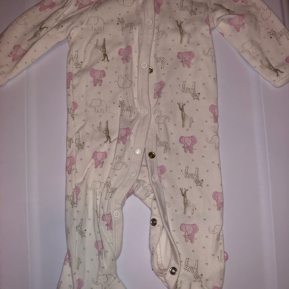 Onesis - Picture 4 of 10